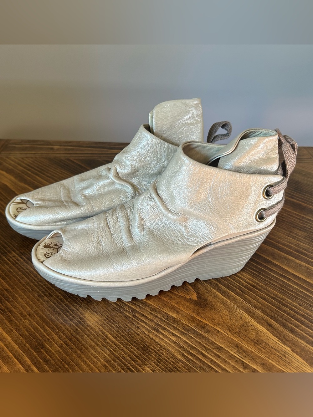 FLY LONDON Yema Peep Toe Wedge